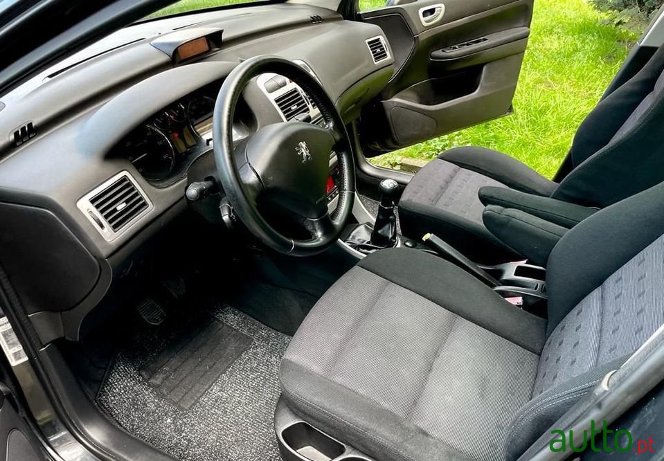 2006' Peugeot 307 Sw photo #5