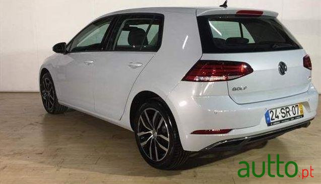 2017' Volkswagen Golf 1.6 Tdi Confortline photo #1