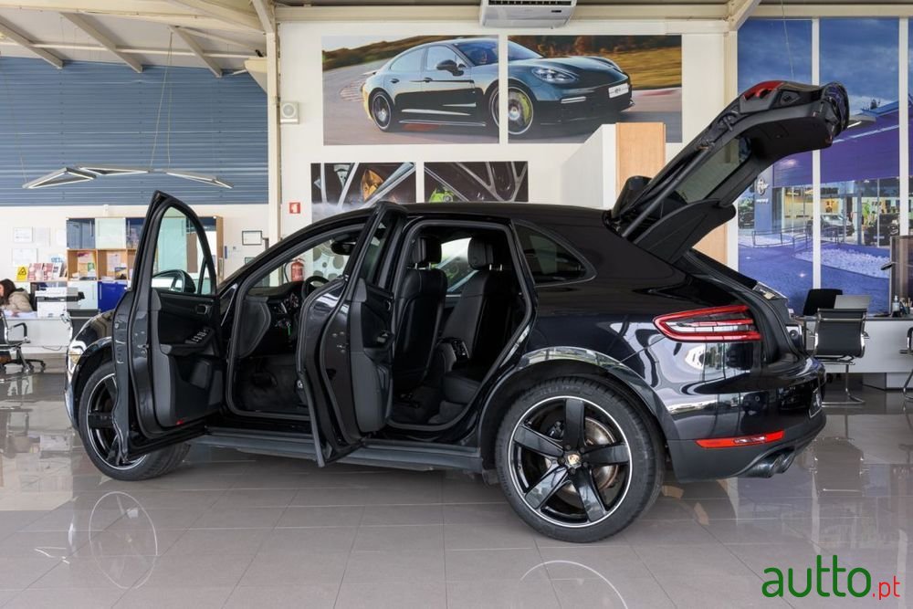 2018' Porsche Macan Pdk photo #6