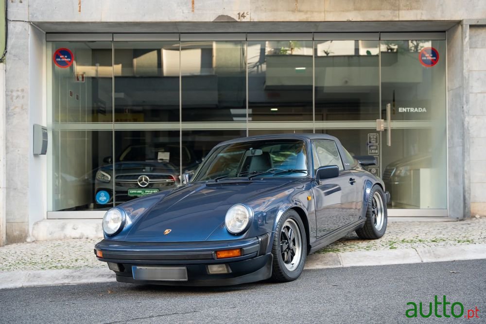 1986' Porsche 911 Carrera 3.2 Targa photo #4