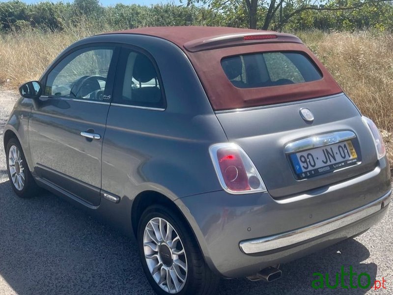 2010' Fiat 500C photo #2