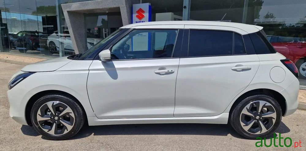 2024' Suzuki Swift photo #2