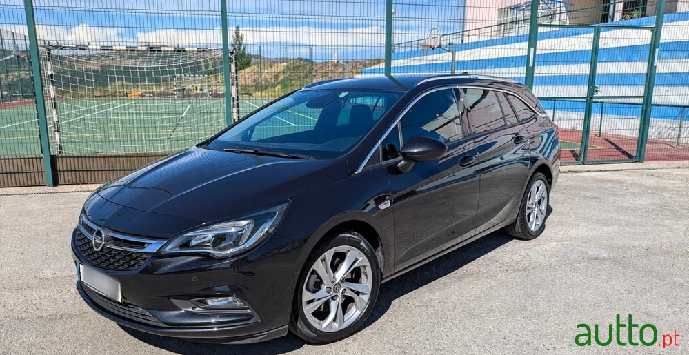 2017' Opel Astra Sports Tourer photo #1