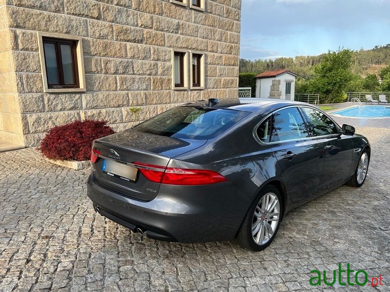 2018' Jaguar XF 2.0 D Prestige photo #5