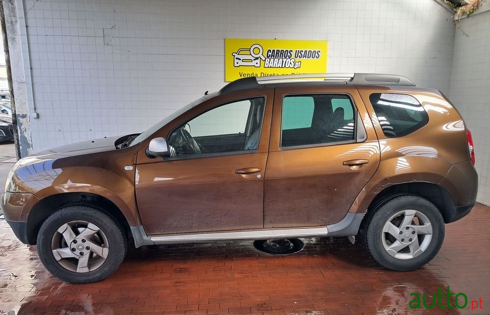 2011' Dacia Duster photo #2