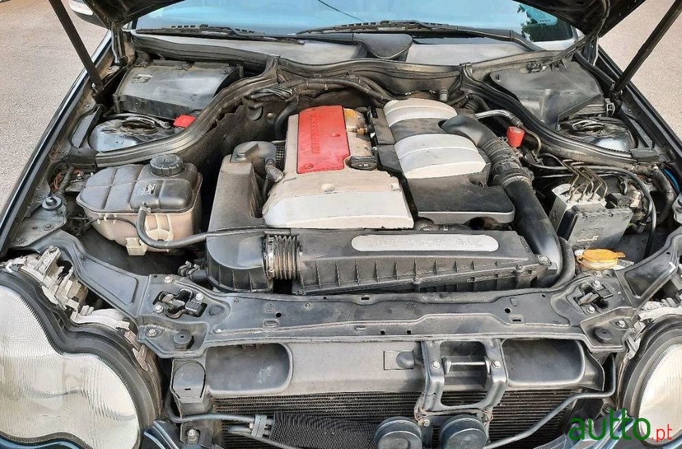 2002' Mercedes-Benz C-200 photo #6