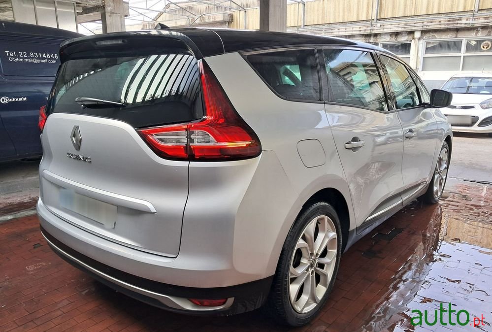 2019' Renault Grand Scenic photo #1