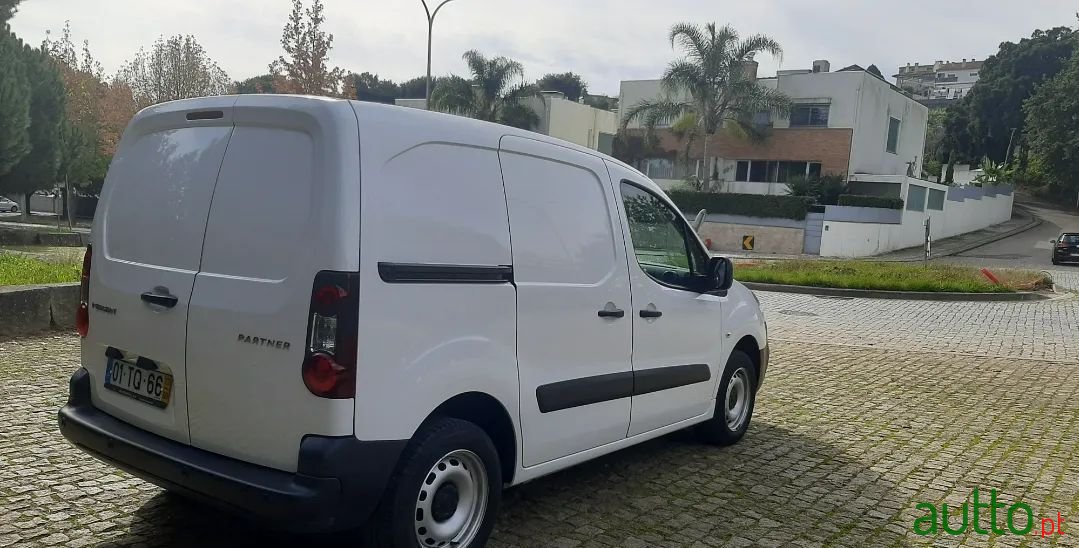 2017' Peugeot Partner photo #4