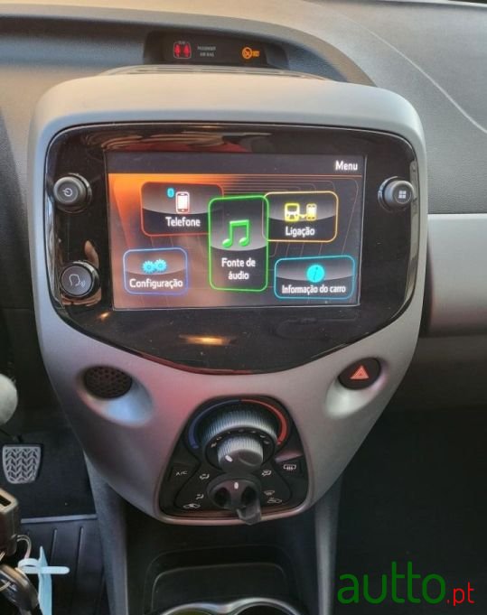 2021' Toyota Aygo photo #2