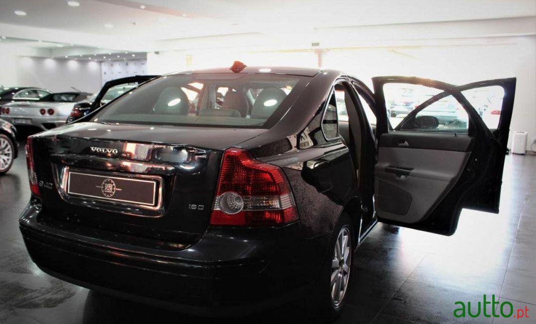 2006' Volvo S40 1.6 D Nível 1 photo #2