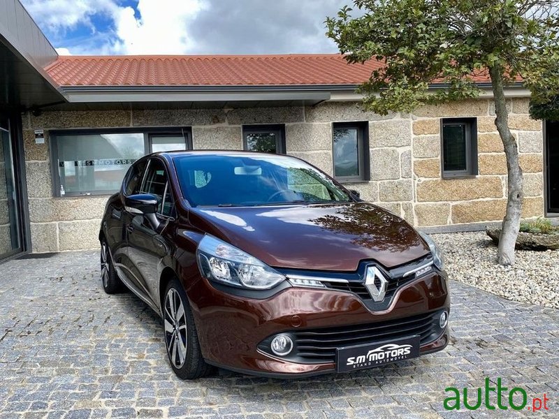 2016' Renault Clio photo #1