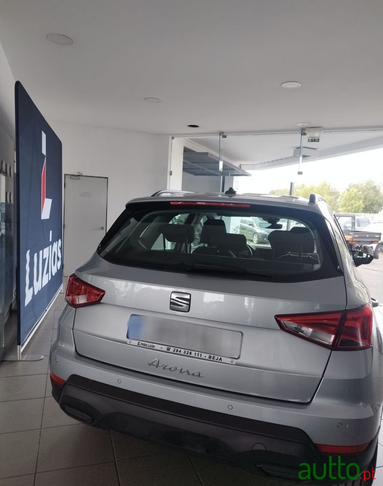 2024' SEAT Arona 1.0 Tsi Style Dsg photo #5