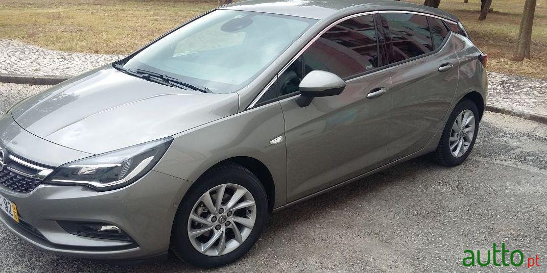 2017' Opel Astra 1.0 Dynamic S/S photo #4