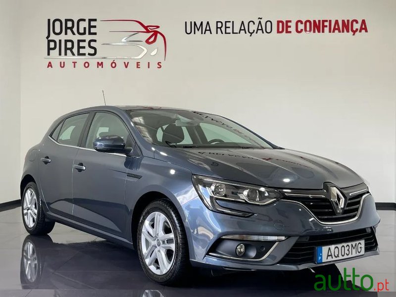 2016' Renault Megane photo #2