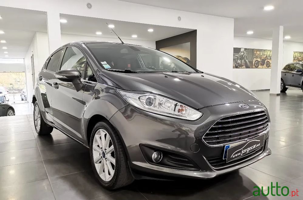 2017' Ford Fiesta photo #4