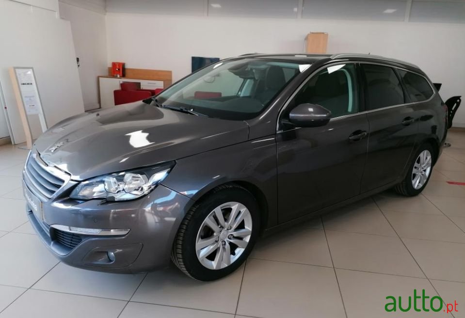 2014' Peugeot 308 Sw photo #3