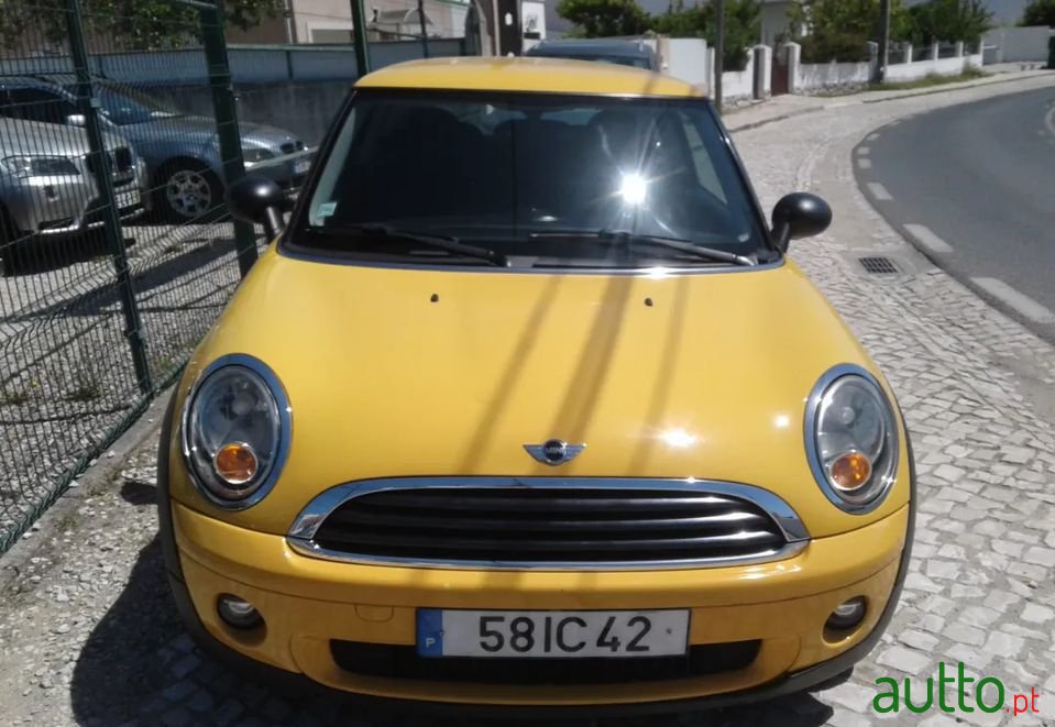 2009' MINI One photo #4