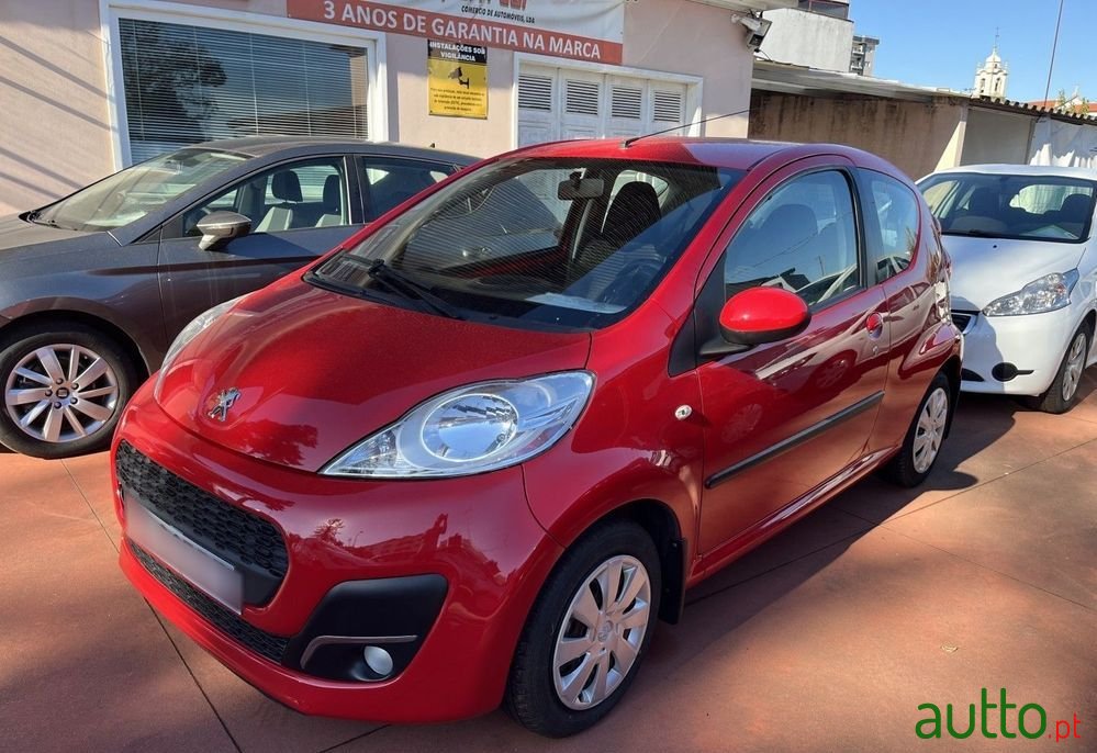 2013' Peugeot 107 1.0 Active photo #1