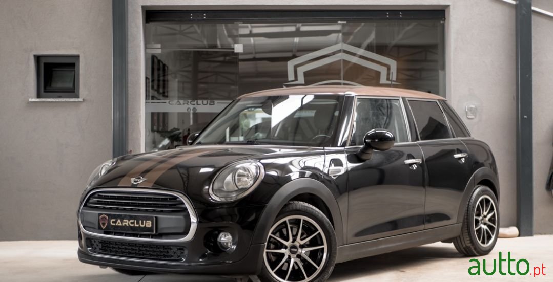2016' MINI Cooper photo #1