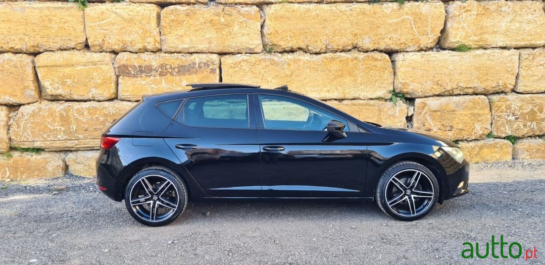 2014' SEAT Leon photo #4