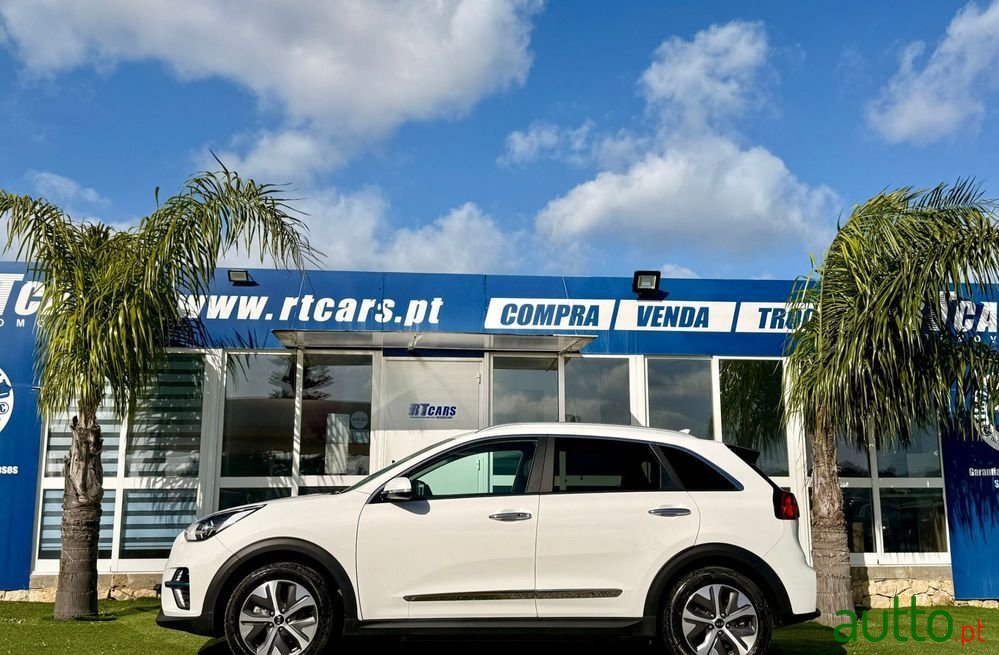 2022' Kia e-Niro 64Kwh photo #5