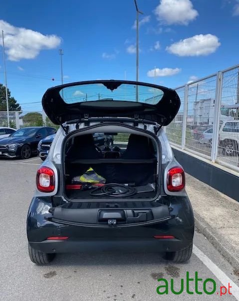 2024' Smart Fortwo Eq Pulse photo #6