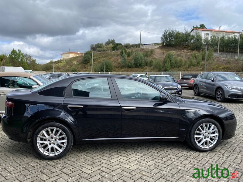 2007' Alfa Romeo 159 1.9 Jtdm 8V photo #4