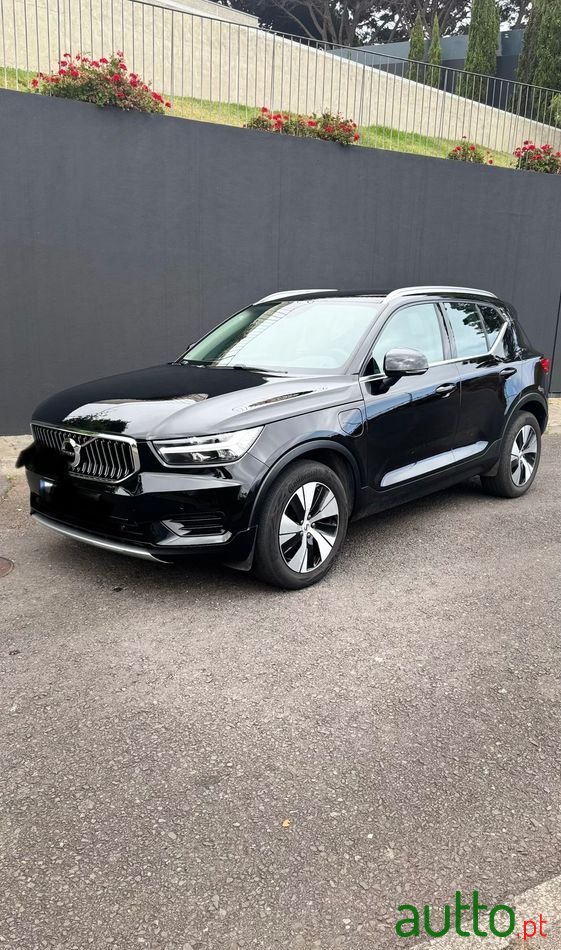 2021' Volvo Xc 40 photo #1