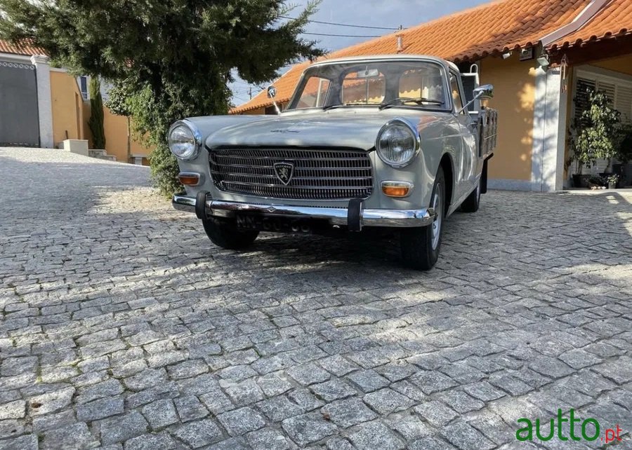 1974' Peugeot 404 photo #2