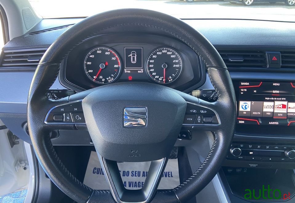 2020' SEAT Arona photo #5