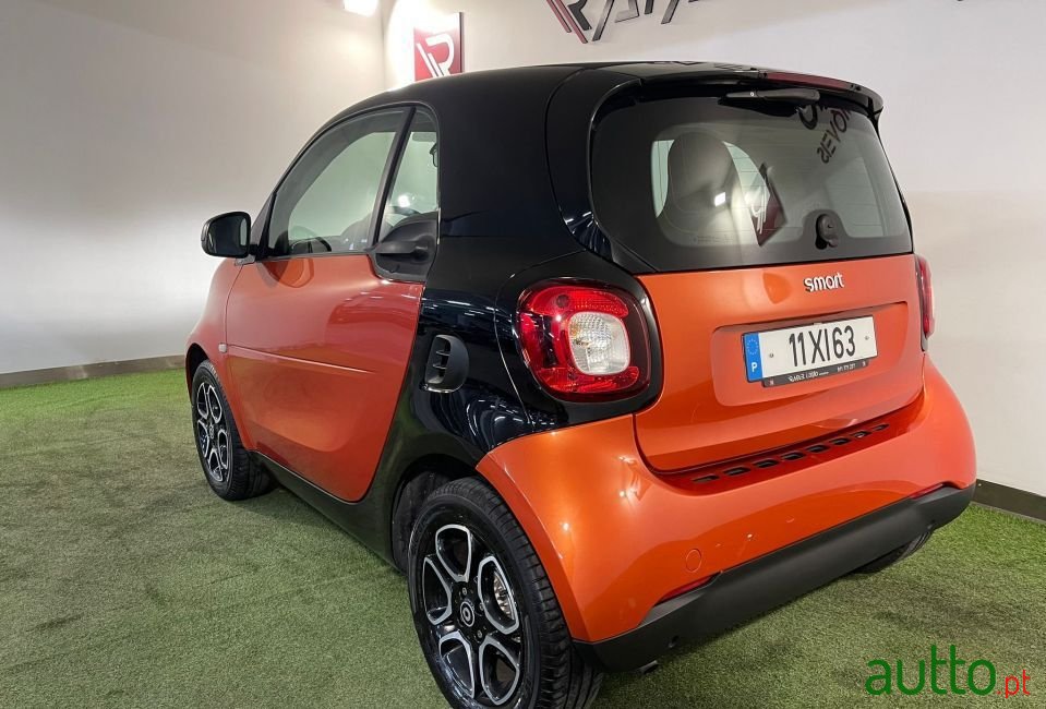 2019' Smart Fortwo photo #5