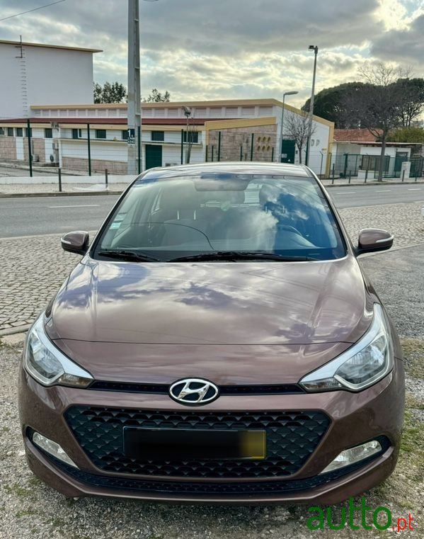 2016' Hyundai i20 photo #3