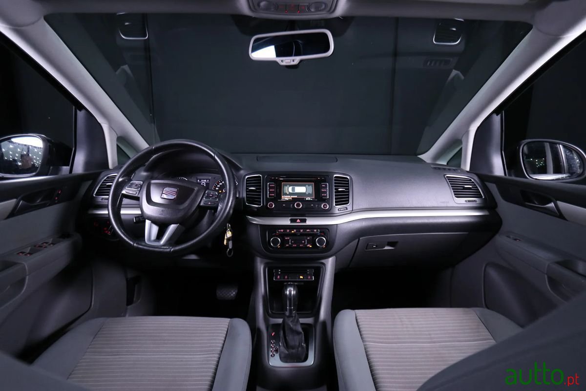 2012' SEAT Ibiza St photo #6