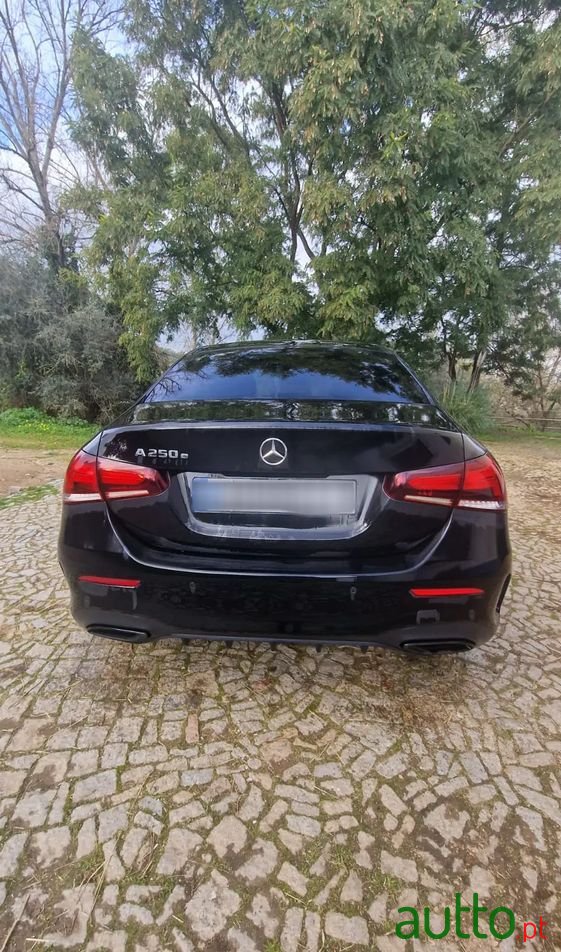 2021' Mercedes-Benz A 250 E Amg Line photo #5