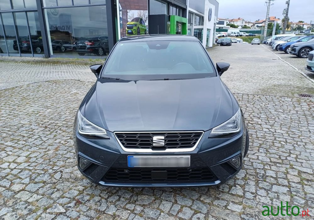2023' SEAT Ibiza 1.0 Tsi Fr photo #2