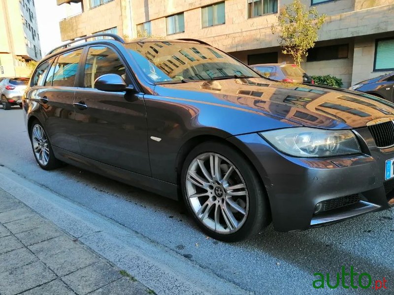 2008' BMW 318 photo #5