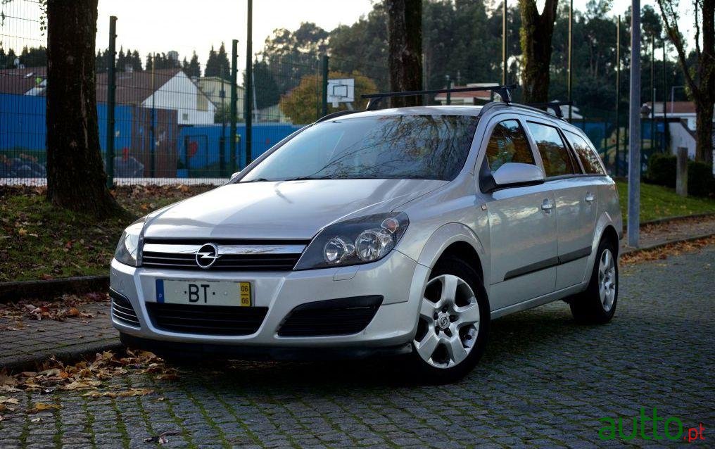 2006' Opel Astra 1.3 Cdti photo #1