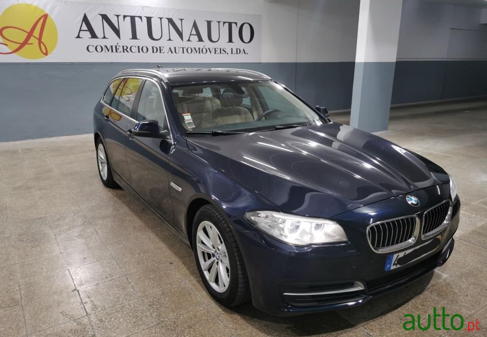 2015' BMW 520 photo #3