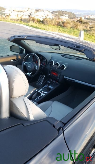 2008' Audi TT Roadster photo #2