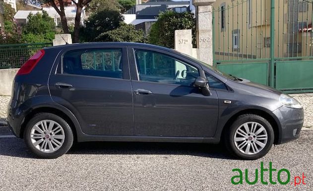 2008' Fiat Grande Punto photo #4