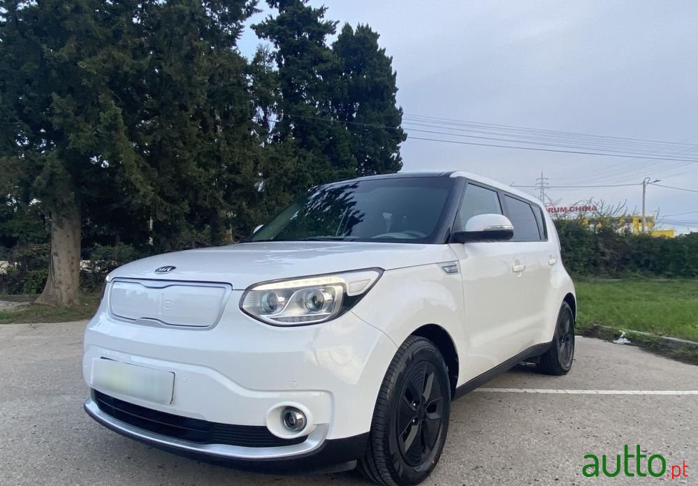 2017' Kia E-Soul Ev photo #1