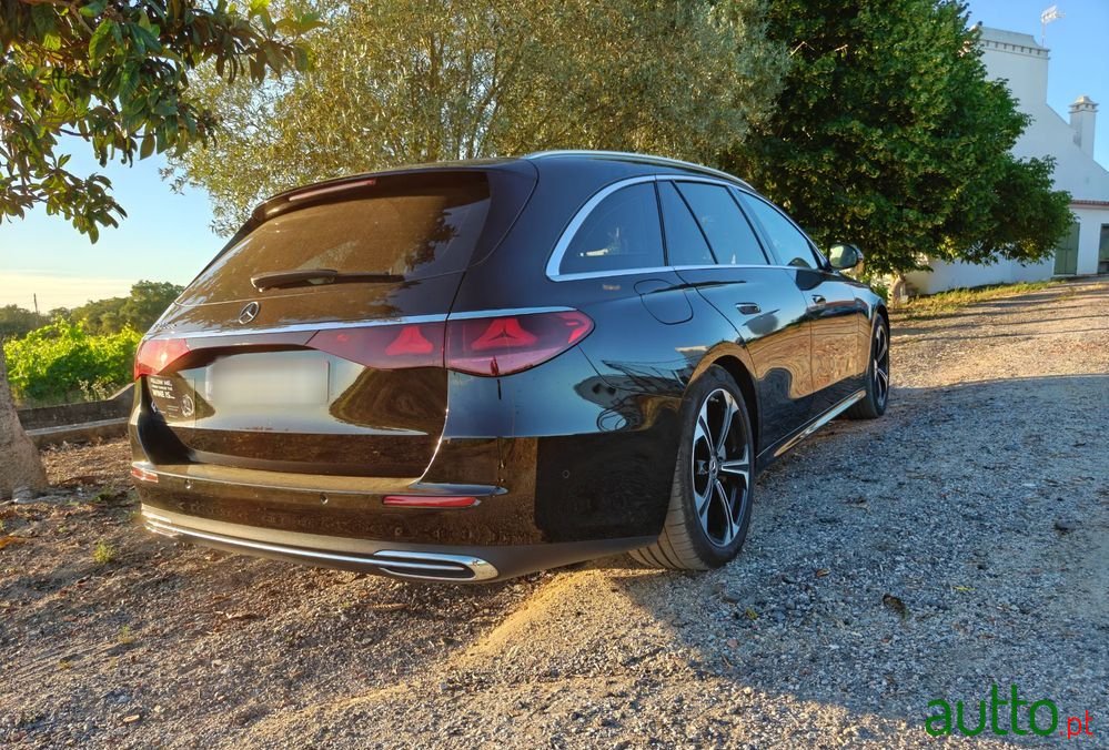2024' Mercedes-Benz Classe E photo #2