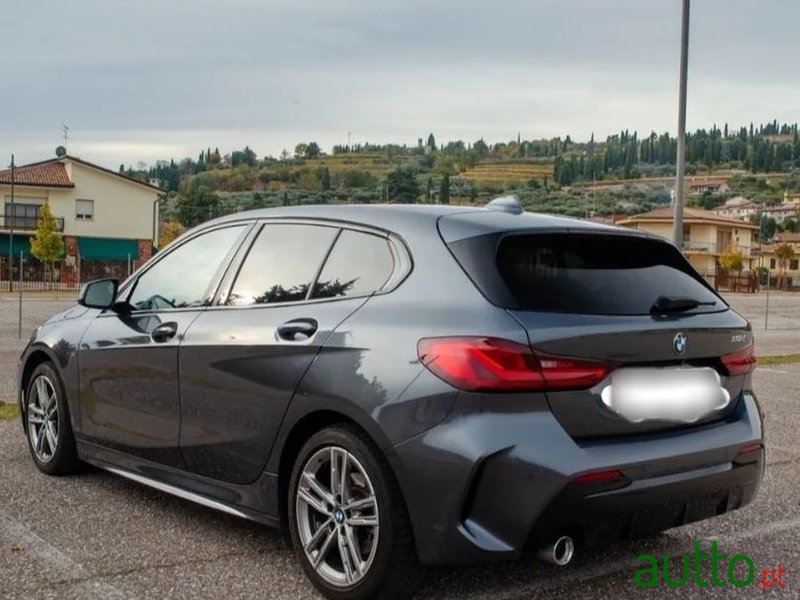 2022' BMW 116 D Pack M Auto photo #2