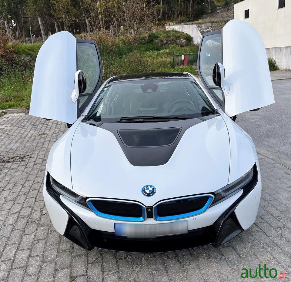 2014' BMW i8 photo #2