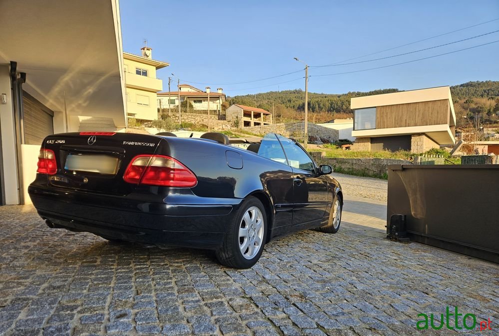 2000' Mercedes-Benz CLK 200 Kompressor photo #2