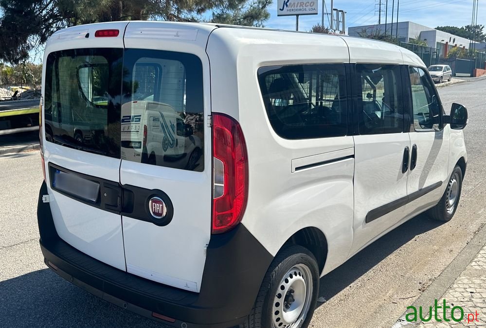 2018' Fiat Doblo Cargo Maxi photo #5