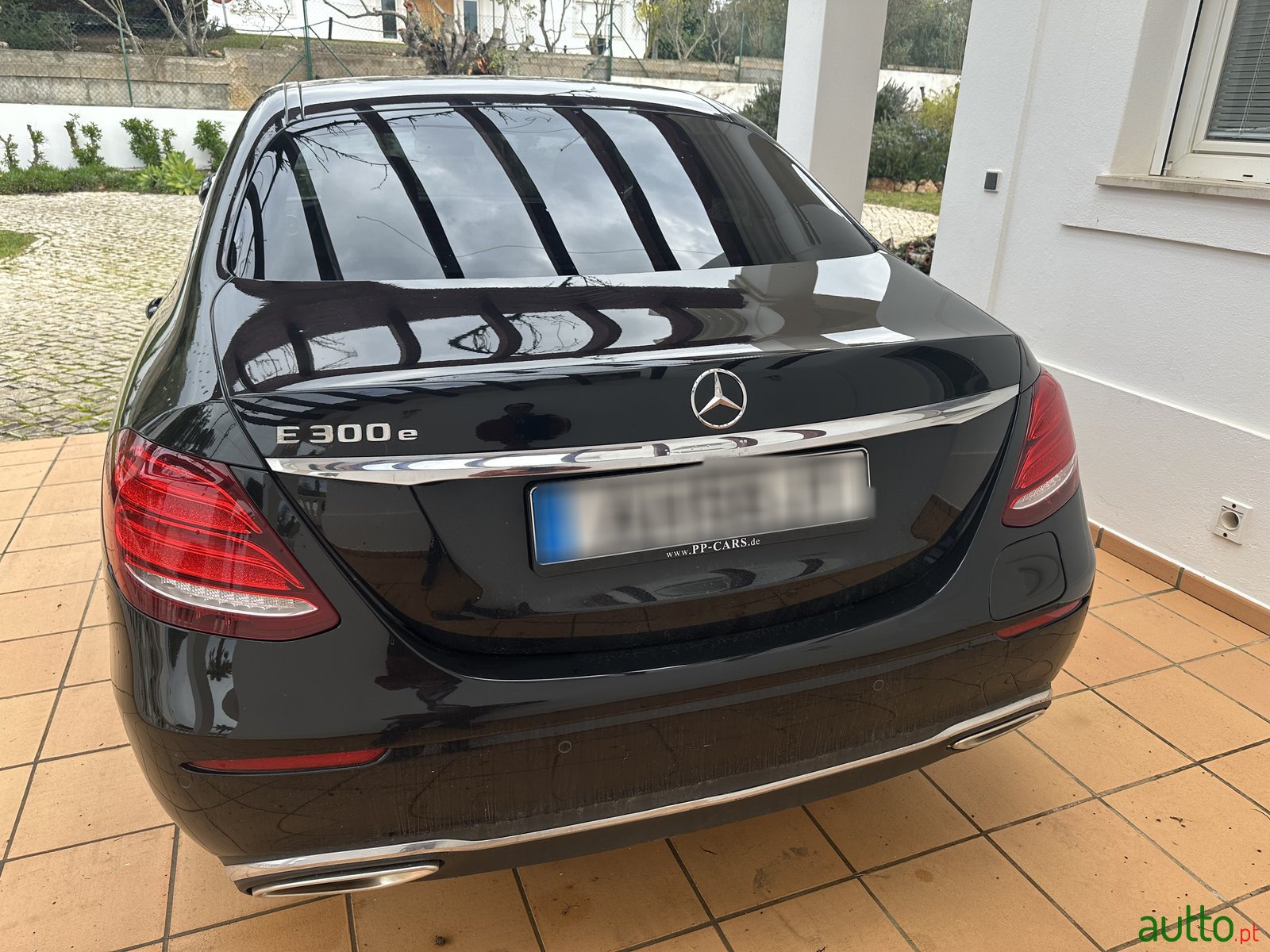 2019' Mercedes-Benz E 300 E photo #6