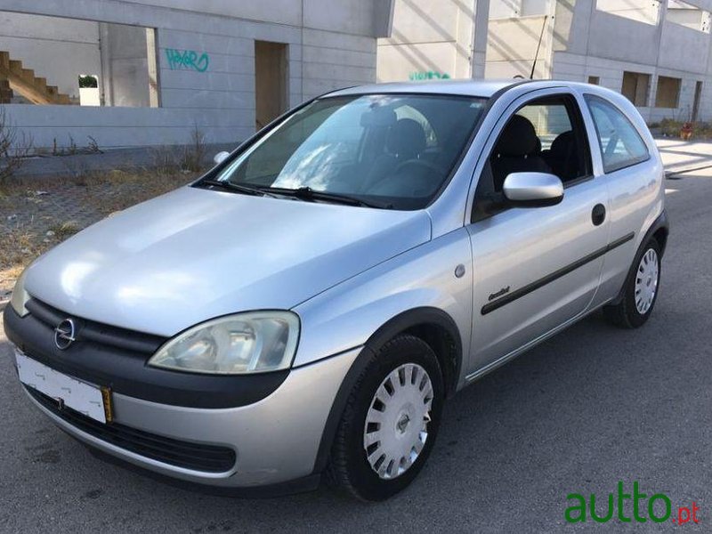 2002' Opel Corsa 1.2 Confort photo #3