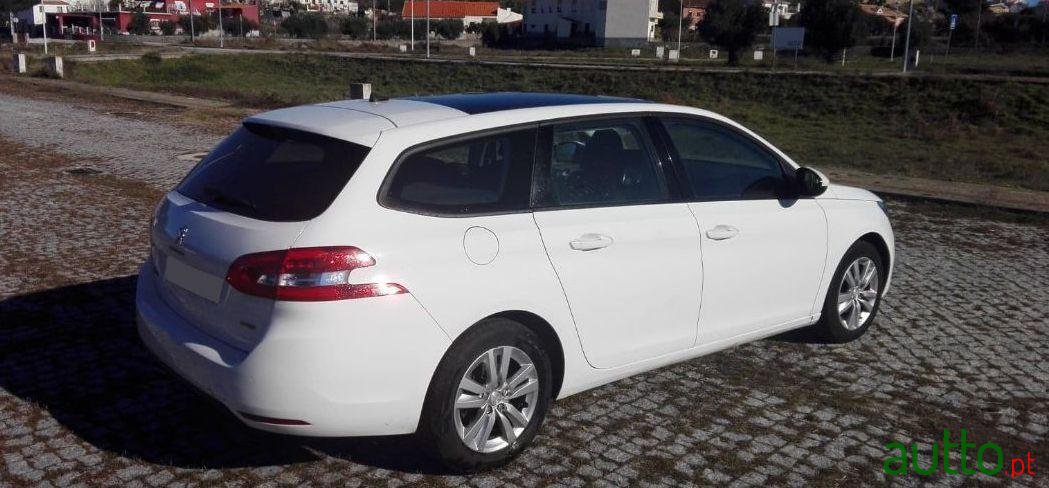 2015' Peugeot 308 Sw photo #4