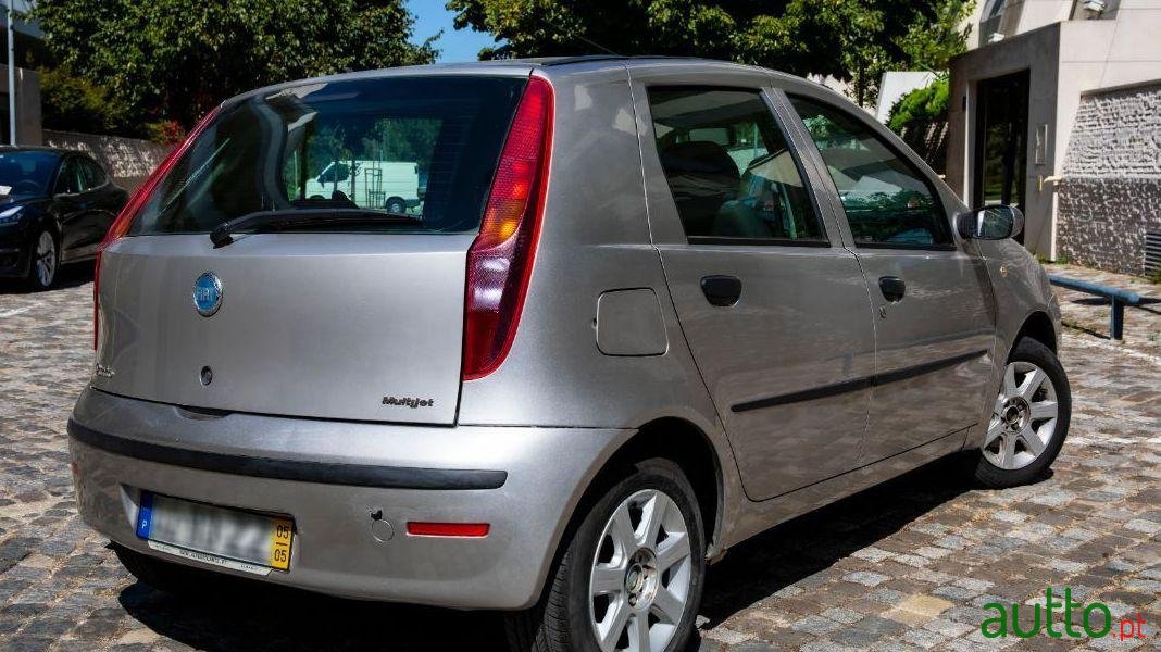 2005' Fiat Punto photo #1